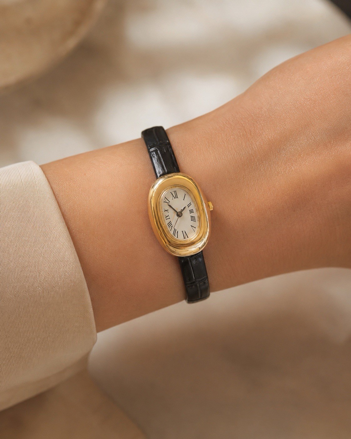 😍 NEW MINT! Dainty 23mm Y2K Gold Tone Oval BAIGNOIRE Bathtub Quartz Dupe Watch