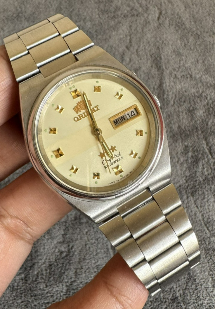 Orient Crystal 21 Jewels Day-Date Cream Dial Stainless Steel Men’s Vintage Watch