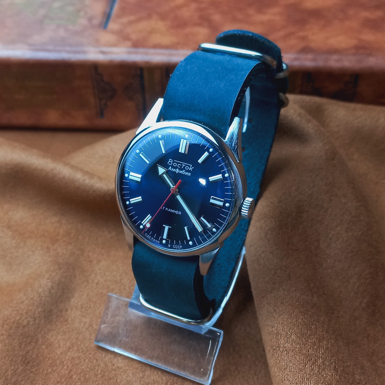 Soviet Wrist Watch Vostok Wostok Amphibian USSR 17 Jewels Vintage Men’s Watch