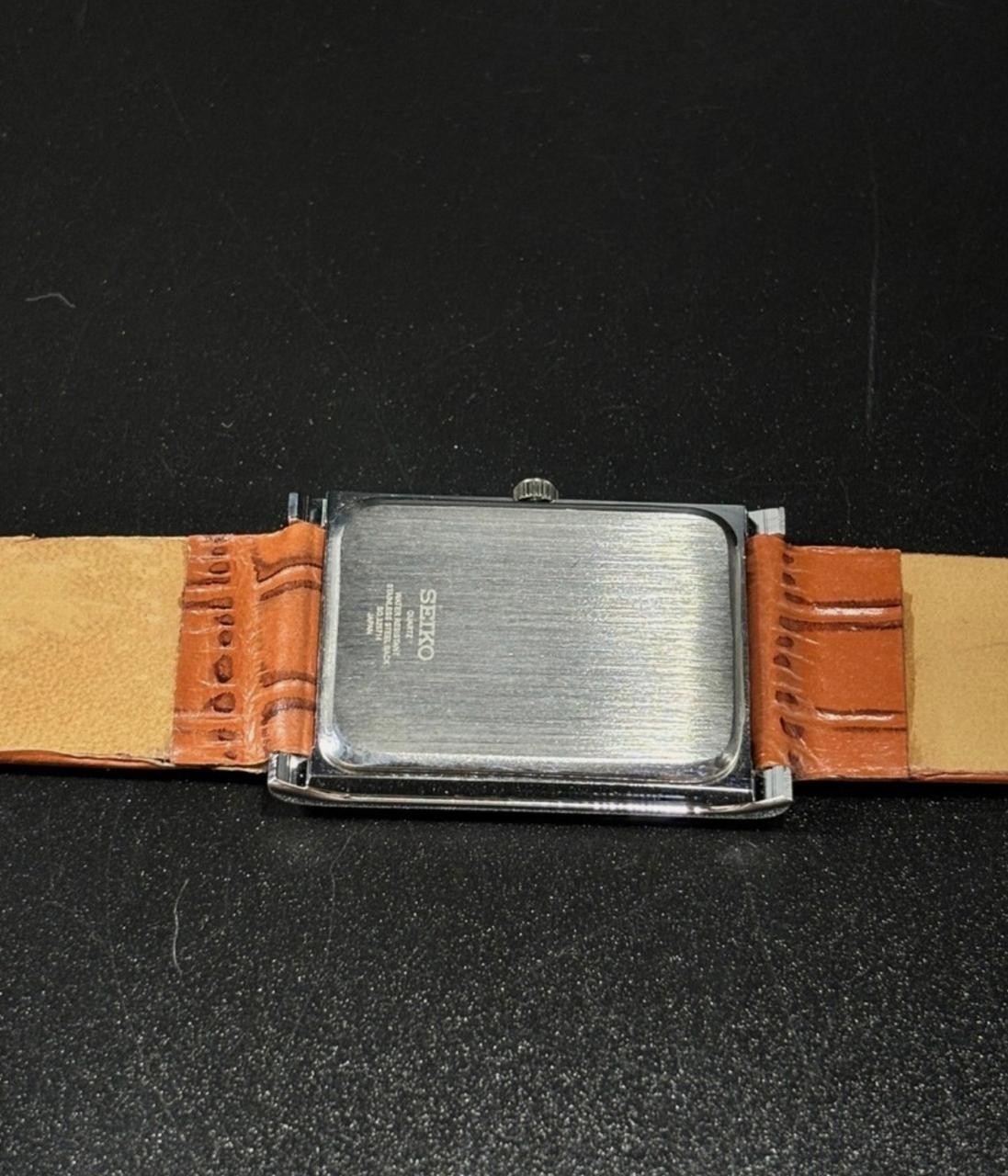 Vintage Seiko Slim Tank Quartz Men’s Wrist Watch With Free DDP Shipping