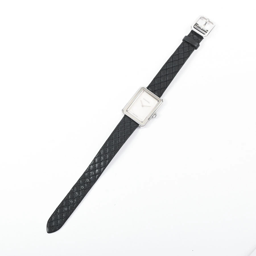 CHANEL Boyfriend H6401 White Case Size 21.5 x 27.9 mm Ladies Used Watch #61112