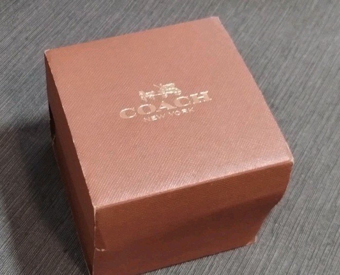 Coach Tank Style Quartz Watch W503B Date Window Brown Crocodile Embossed Leather