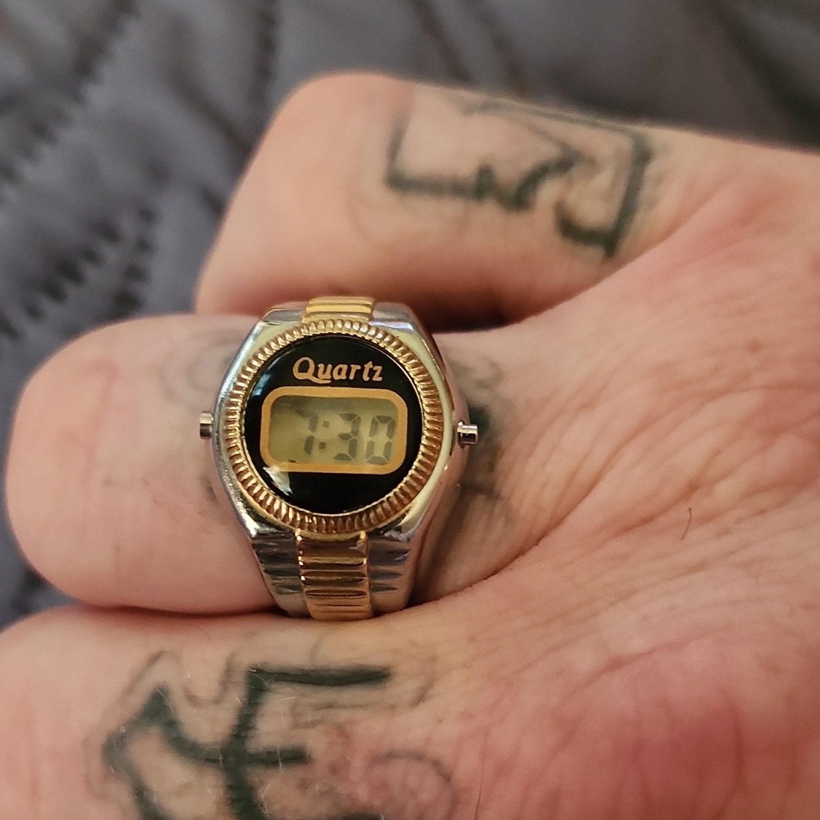 Quartz Digital Two-Tone Stainless Steel Expandable Ring Watch Black/Gold Dial