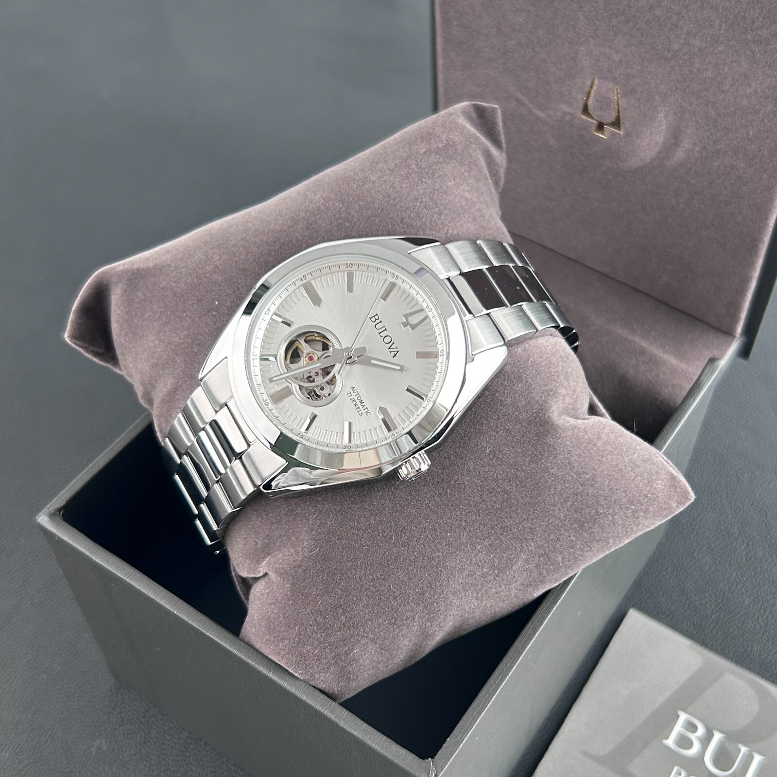 Bulova Surveyor 96A274 Silver Tone Dial Men’s classic Automatic Chronograph 42mm