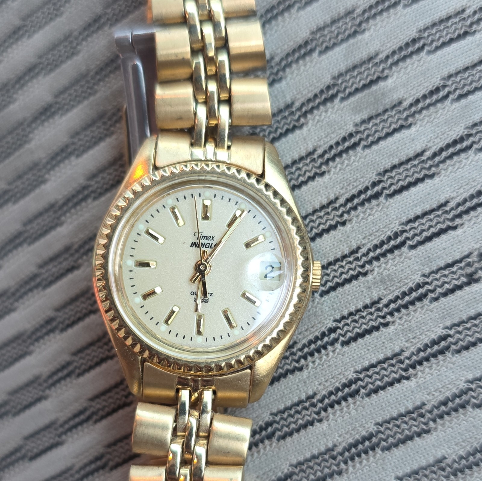 Timex Indiglo Women’s Quartz Analog Dress Watch Silver Dial Gold SS Date