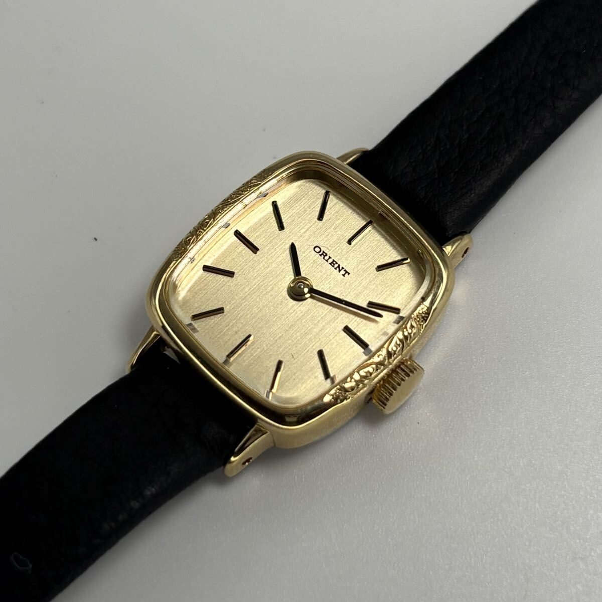 Deadstock ORIENT Elegance Special 1970s Vintage Hand-Winding Watch Gold 19mm