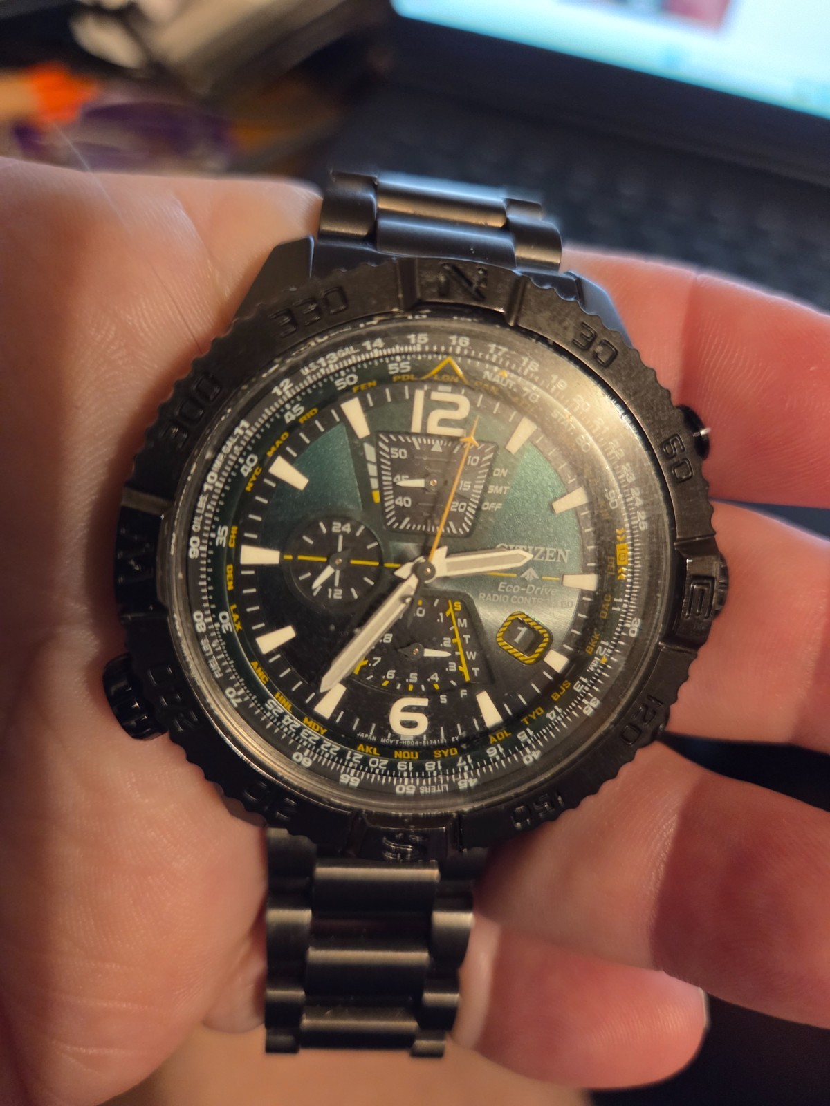 Citizen H804-S126789-Eco-Drive Radio controlled Saphhire mens watch