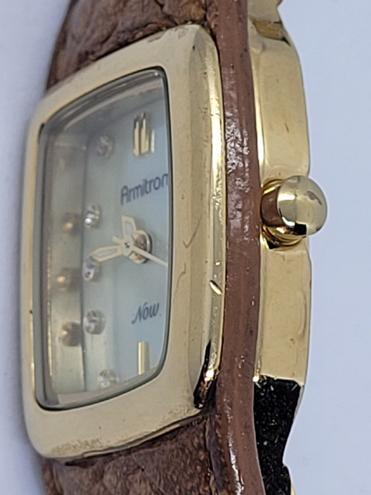 Armitron Now Mother Of Pearl Woven Leather Band Watch New Battery. (93)