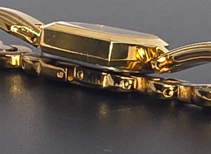 India Sonata Watch Gold Tone 8042YAA New Battery and Working