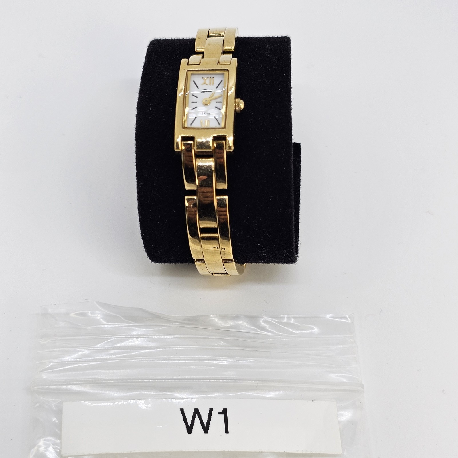 Belair Women’s Watch 13MM White Dial Gold Bracelet 6″ Wrist New Battery