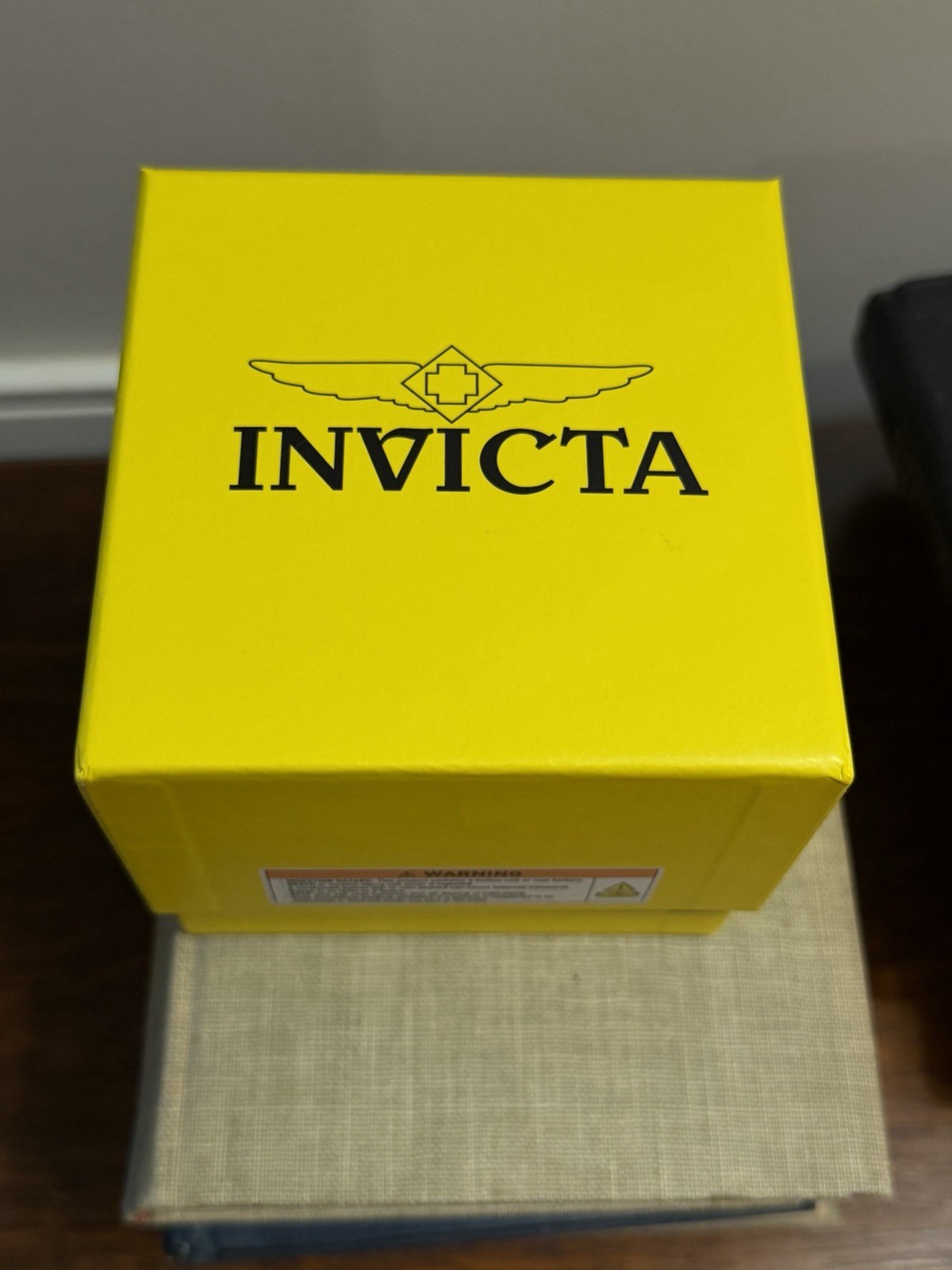 Invicta Men’s Analog Quartz Wristwatch 43mm Gold SS Bracelet 50m w/ Box