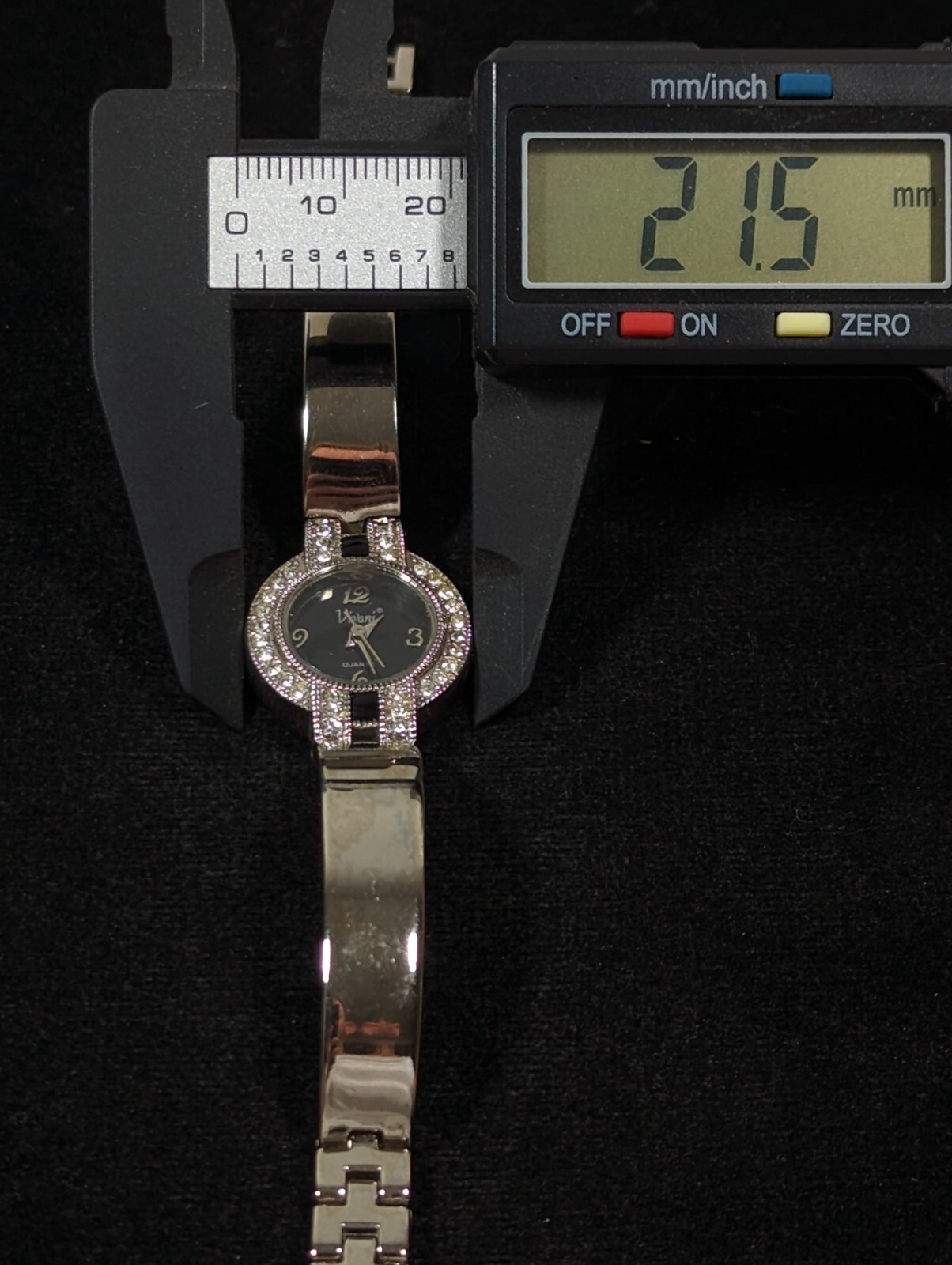 Vivani Black Dial Crystal Accent Round Case Bar Bracelet Band Watch 6.75 In