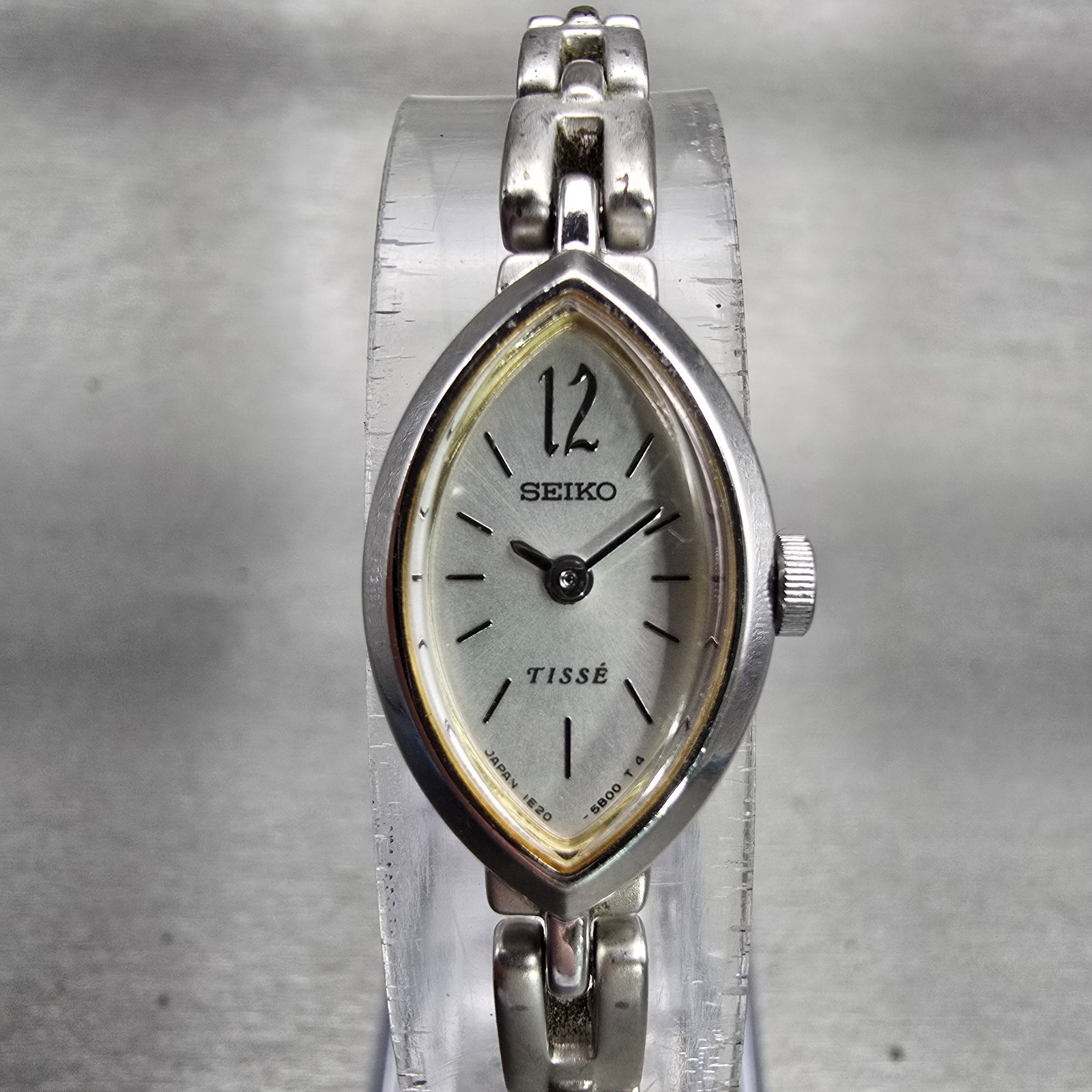 Seiko Tisse Watch Women 13mm Silver Dial Silver Tone Oval 1E20-3B40 New Battery