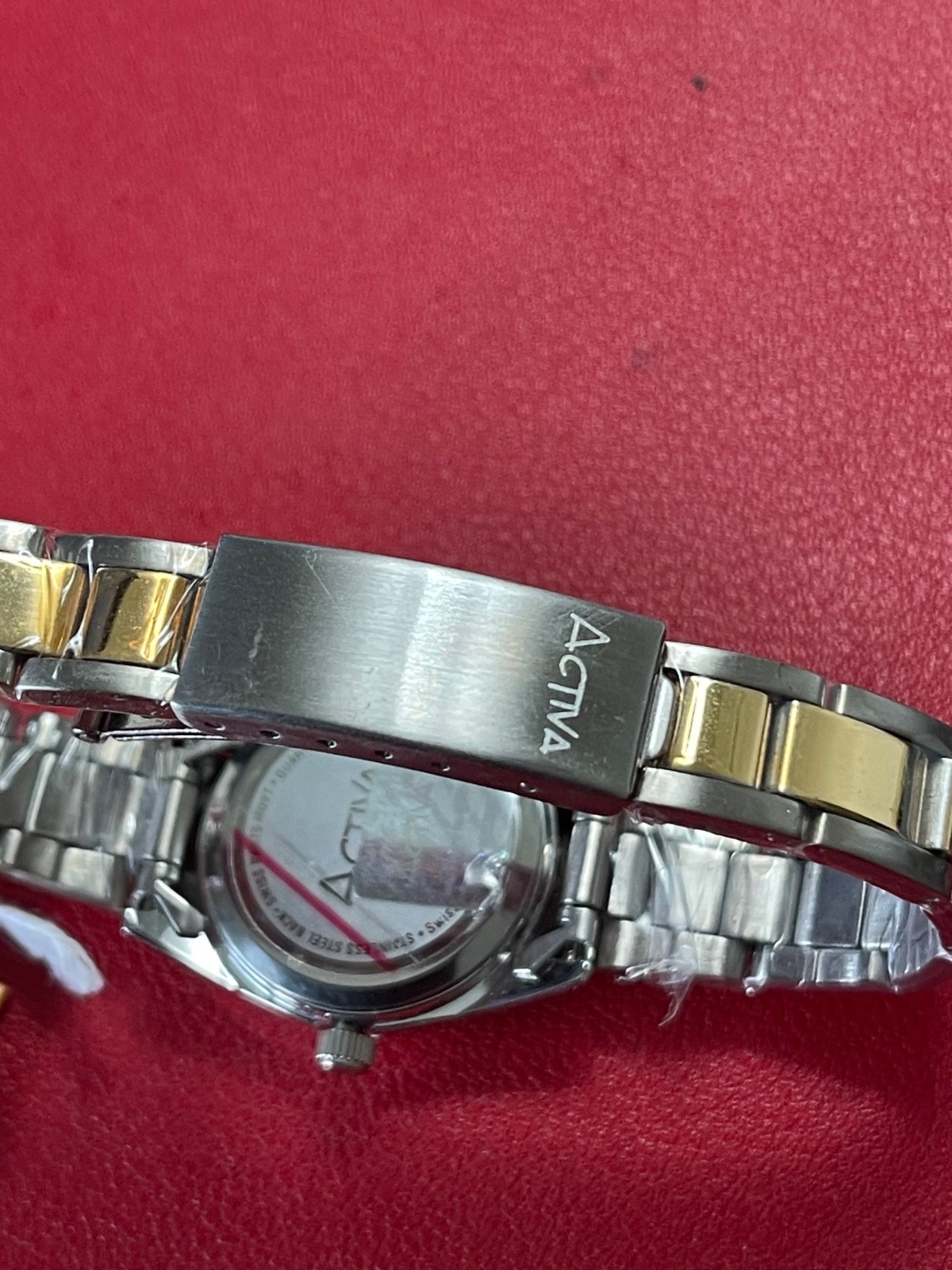 Swiiss Activa Womens classic SS two tone NEW Quality watch –look !!!! CLASSIC