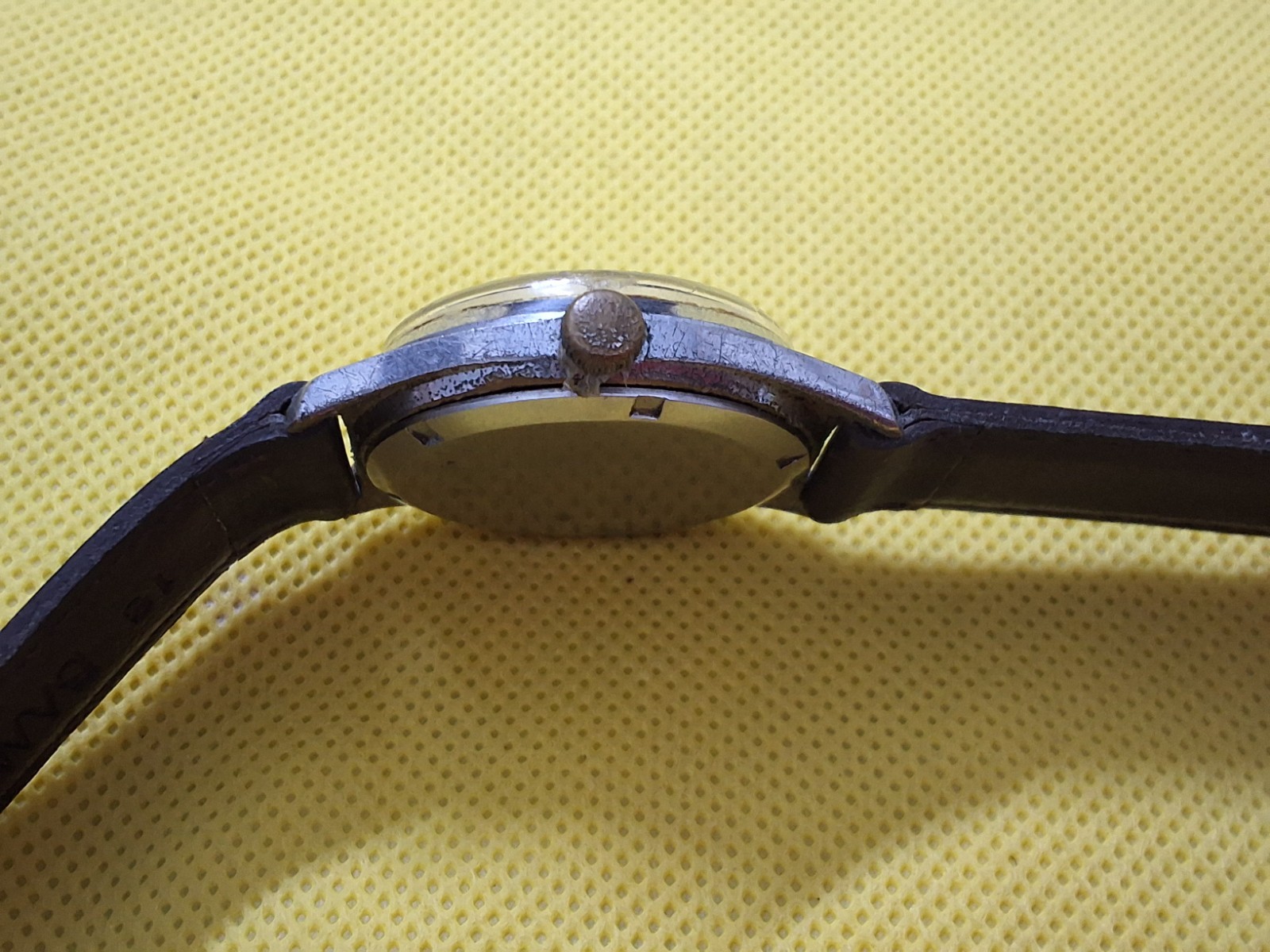 Vintage Wrist Watch Signed Pansy 17 jewels 35 mm Including Crown.