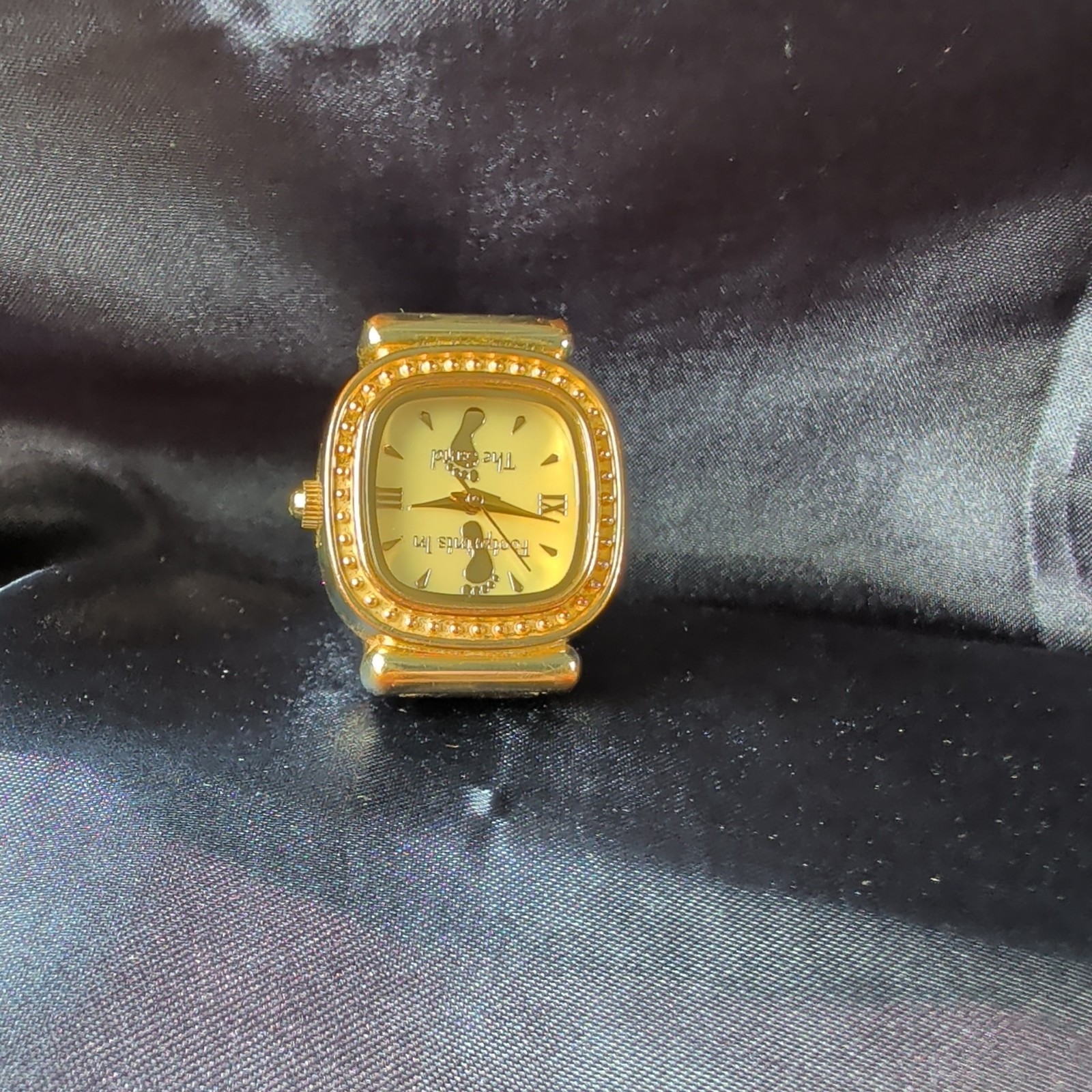 Footprints In The Sand Womens Watch Gold Tone Gemmed Needs Battery & restoration