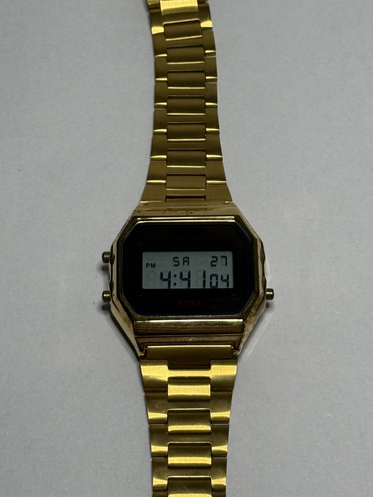 SKMEI 1123 men’s digital watch – Clasp sticks / broken clasp (see description)