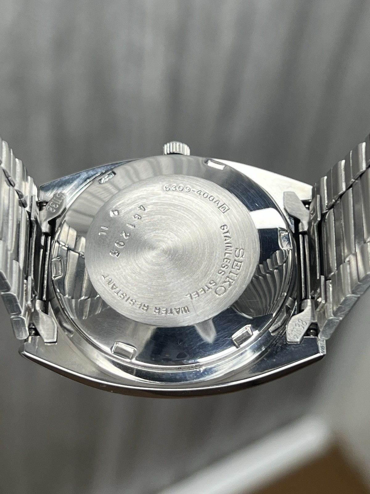Vintage Seiko 5 Automatic TV Shape 6309-4004 Day/Date Men’s Wristwatch Japan.