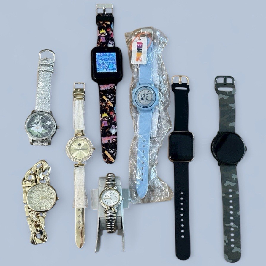 *Lot of 8* Assorted Quartz Digital & Analog Watches (Timex, Smartwatch, Kendall)