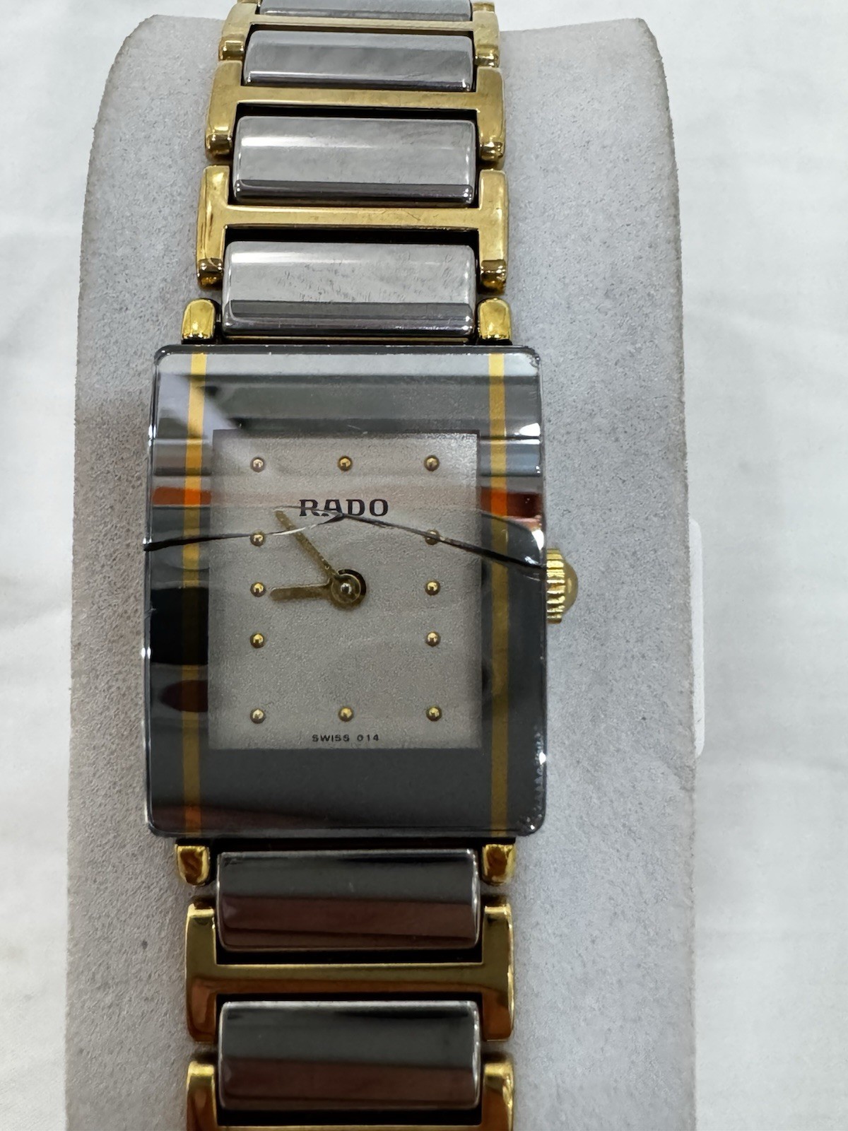 RADO DiaStar Jubilé 153.0383.3 Ladies Quartz Watch Working Cracked Crystal