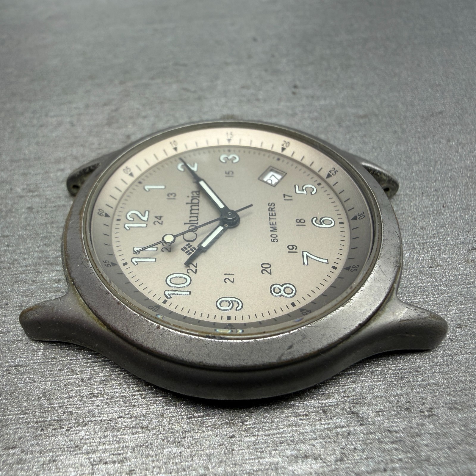 Columbia Watch Men 38mm Gray Dial Silver Tone Date Round CL-1204 New Battery