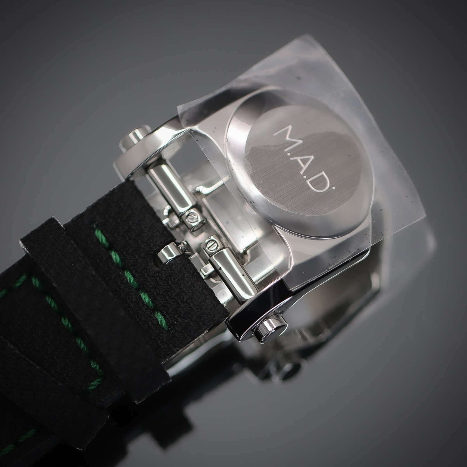 M.A.D. EDITIONS M.A.D.1 “Green” LE | Stainless Steel | Ref. M.A.D.1 Green | FS