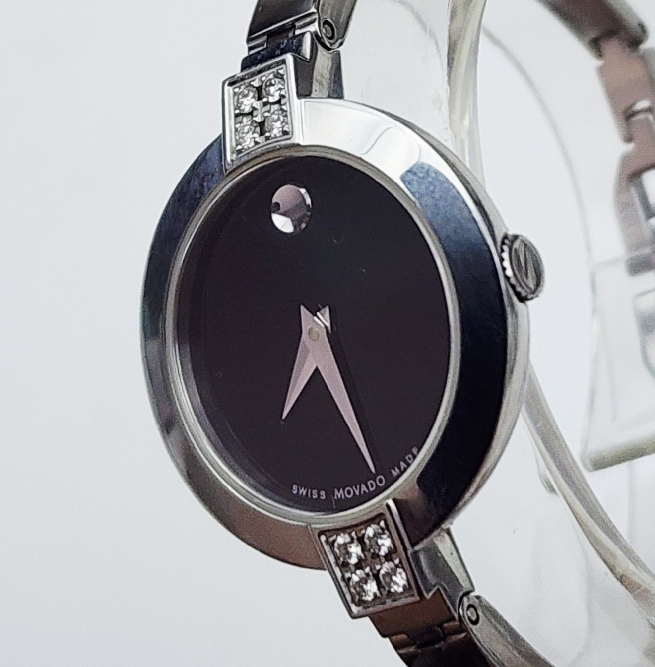 Women’s SWISS Watch MOVADO “Bela” 84.A1.1830S. Marked Diamonds Case. Small Wrist