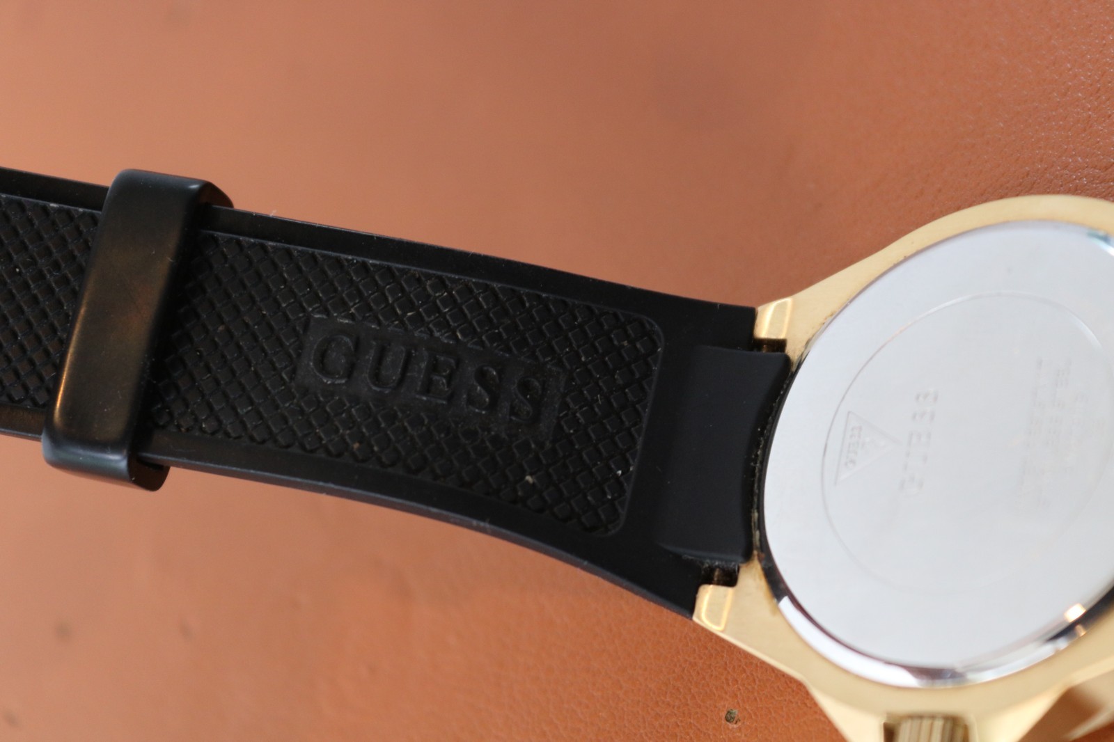 GUESS Diamond – Black & Gold Analog Watch w/ Silicone Wristband