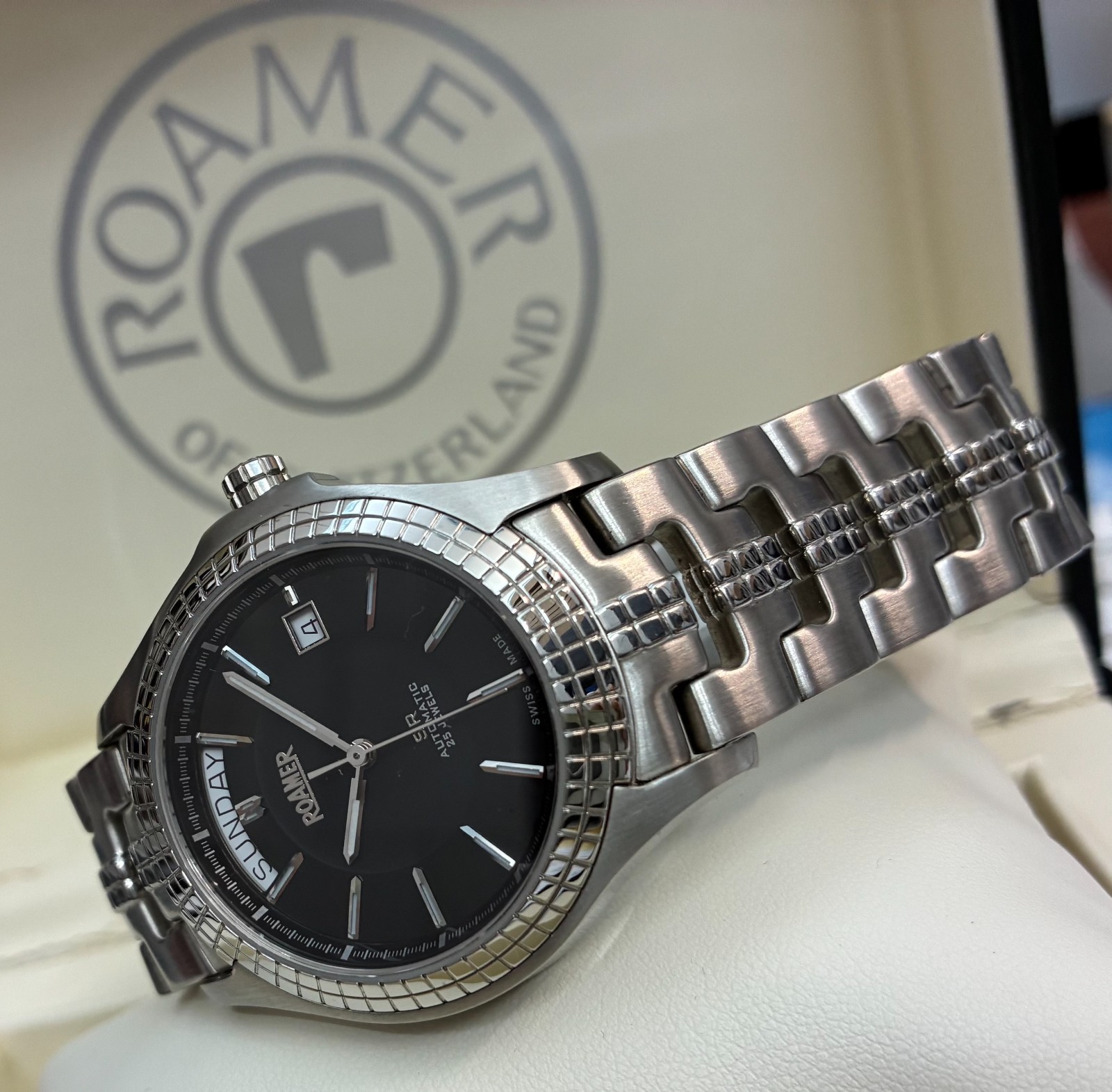 Roamer Automatic Mens Swiss Made Sapphire Date Analog Wrist Watch Ref. 202758