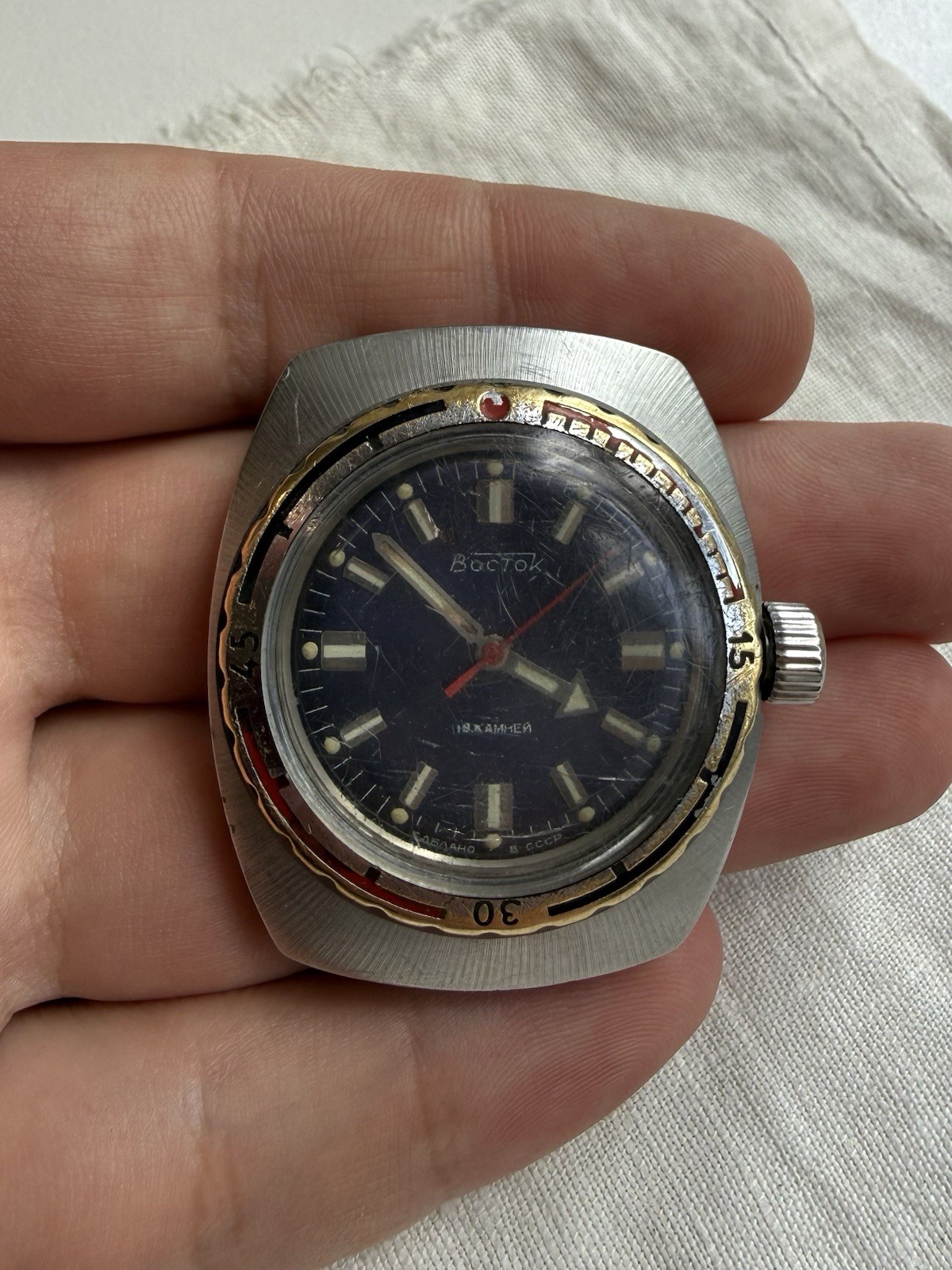 Vostok 2209 Wostok barrel USSR diver amphibia military wristwatch st. steel