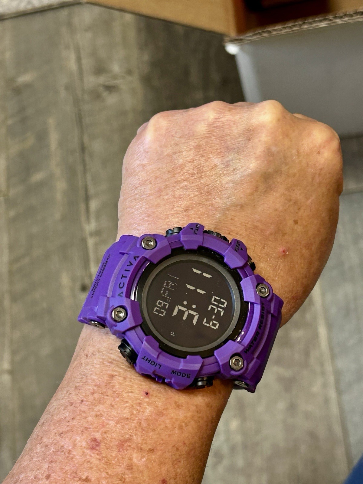 Activa Kadron X Invicta Digital, Chrono, 53mm, WR 50m, New/Box/3yr Wnty Purple