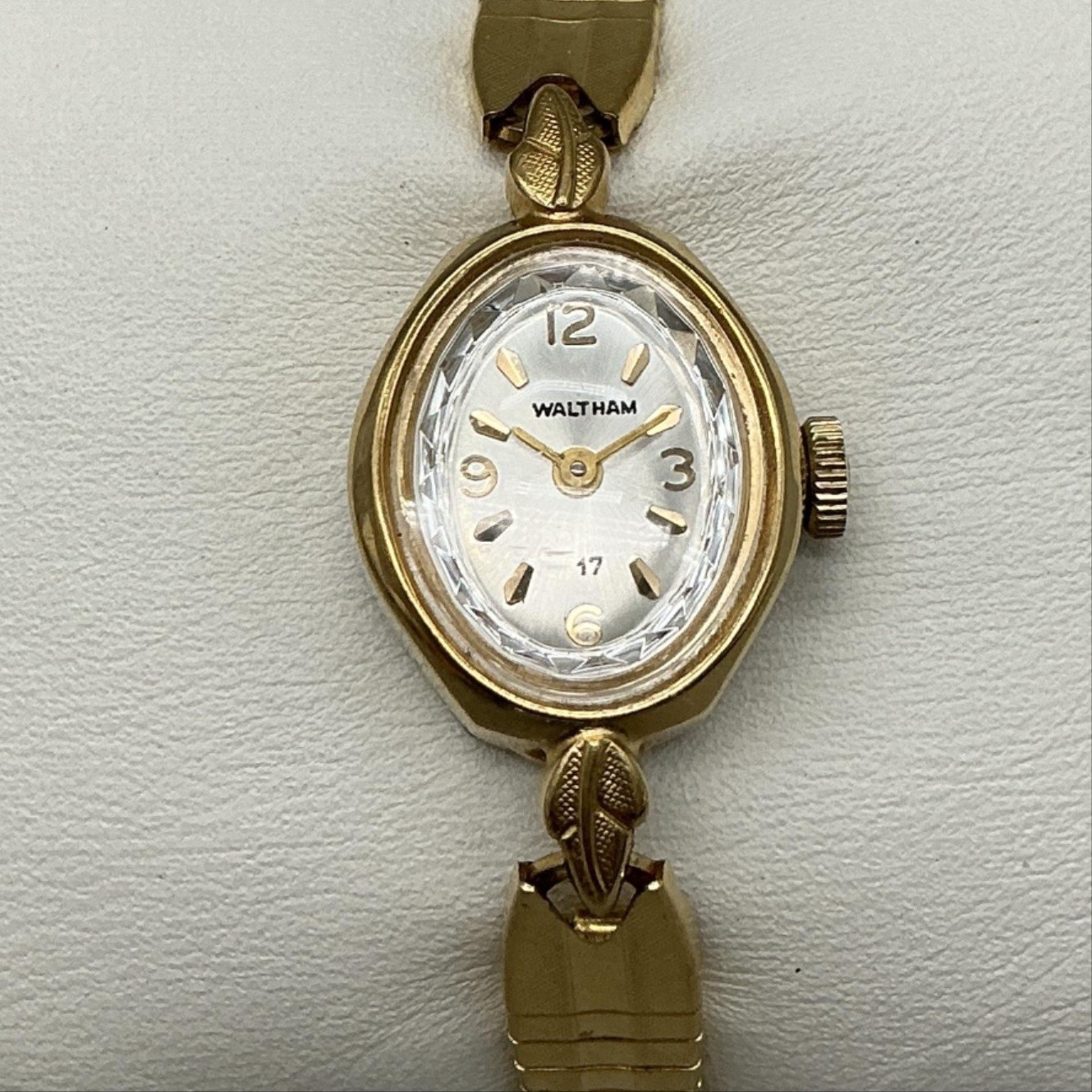Vintage Waltham Womens Watch 16mm Silver Gold Tone Stretch Band Manual Wind