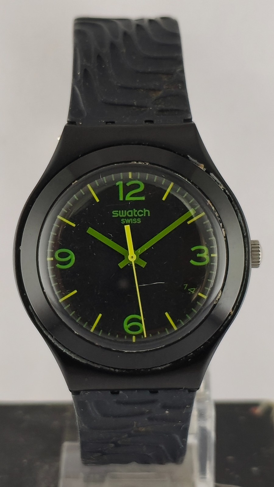 Beautiful Swatch Quartz Plastic Case Black Dial ‘Date’ Women Watch Rubber Band