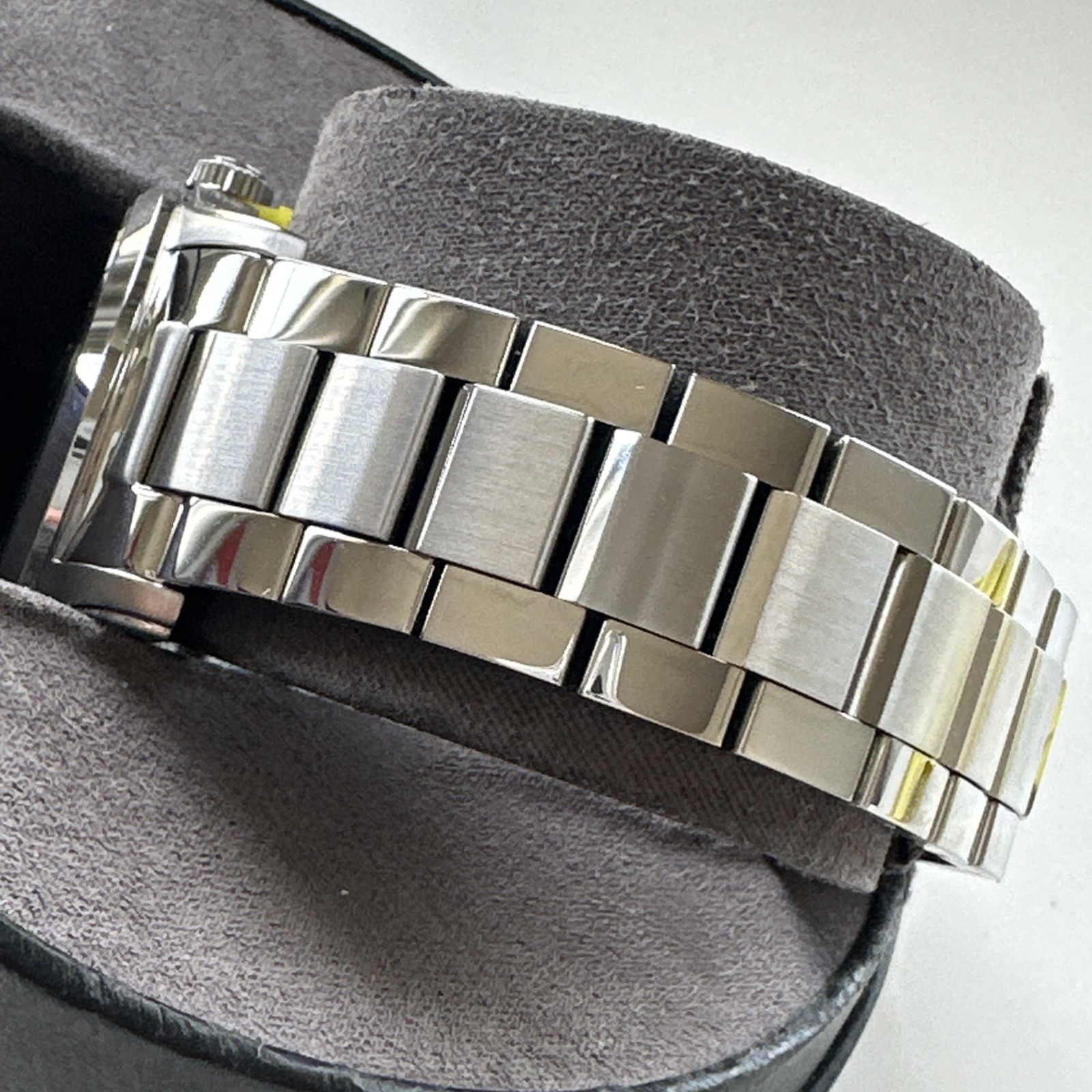 Bulova Wilton Men’s Quartz Silver-Tone Blue Dial Watch 41MM 96B386