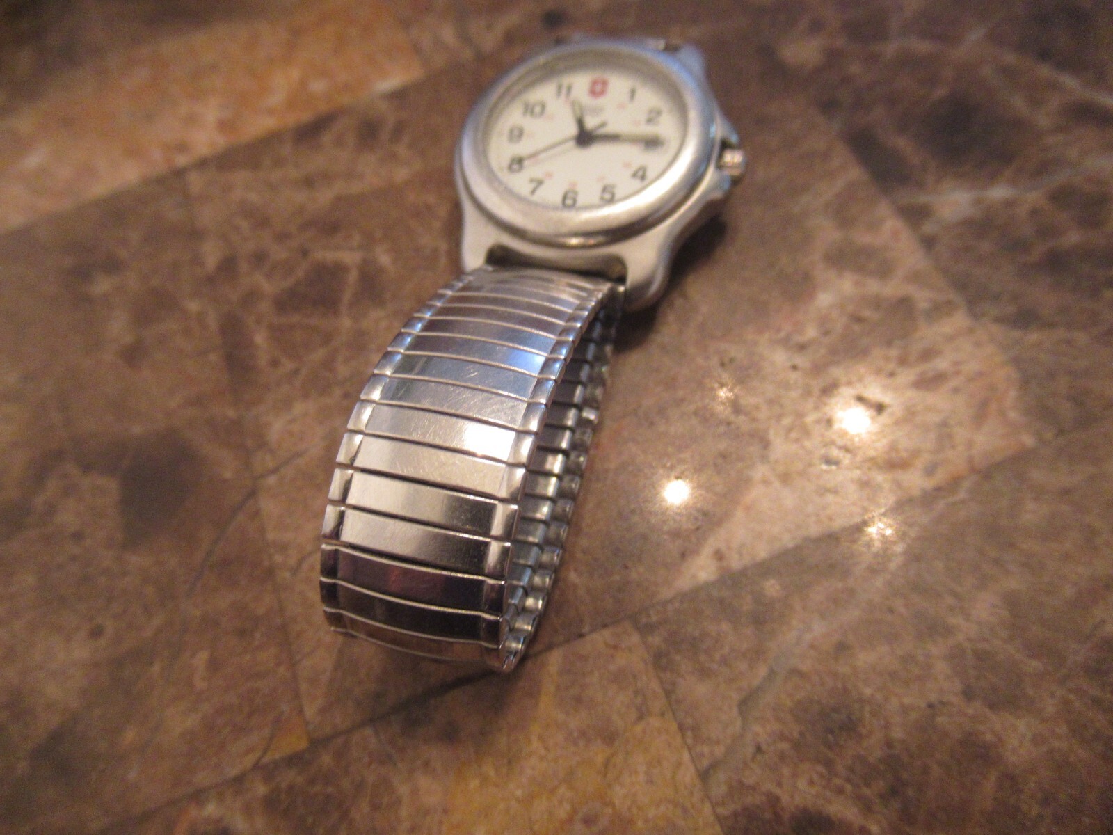 Vtg SWISS ARMY Watch Women 330 ft STRETCH CHROME BAND