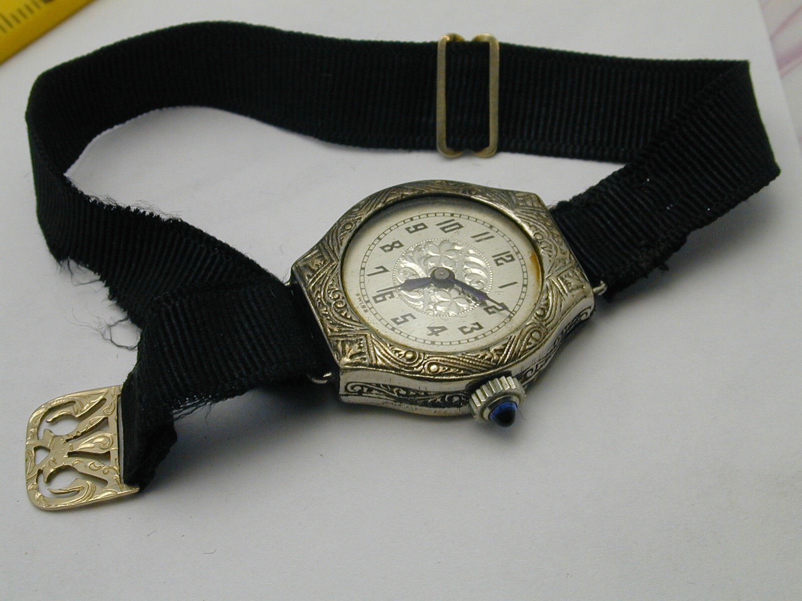 CYLINDER VINTAGE 1915 LADIES WRIST WATCH 14K GOLD FILLED CASE AND 14K CLASP