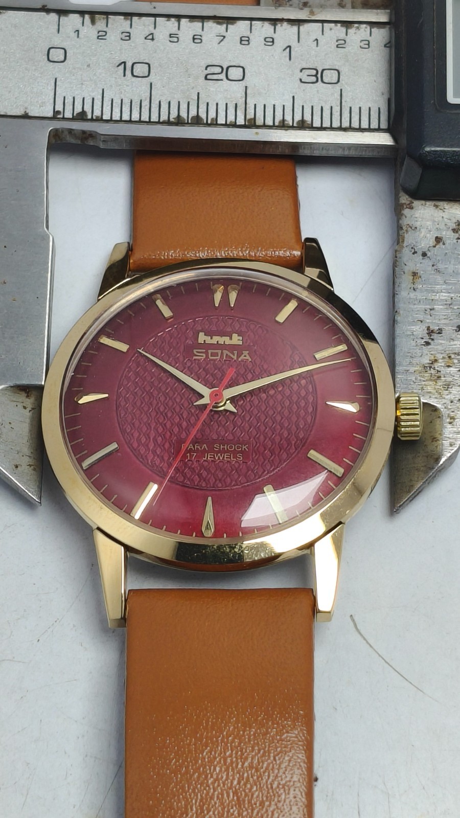 HMT Sona 17 Jewels Hand-Winding Wrist Watch For Men’s In Working Condition