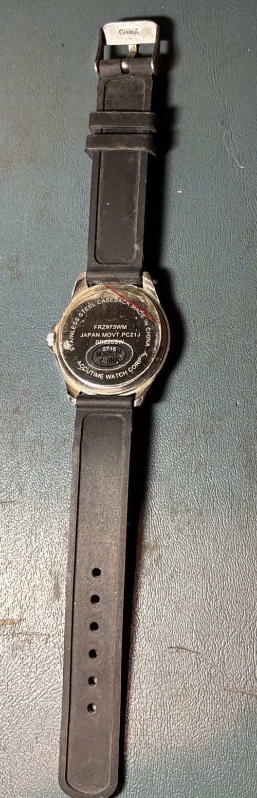Owl Accutime Analog Wristwatch Buckle Band 33mm 8.5 In Long, Working New Battery