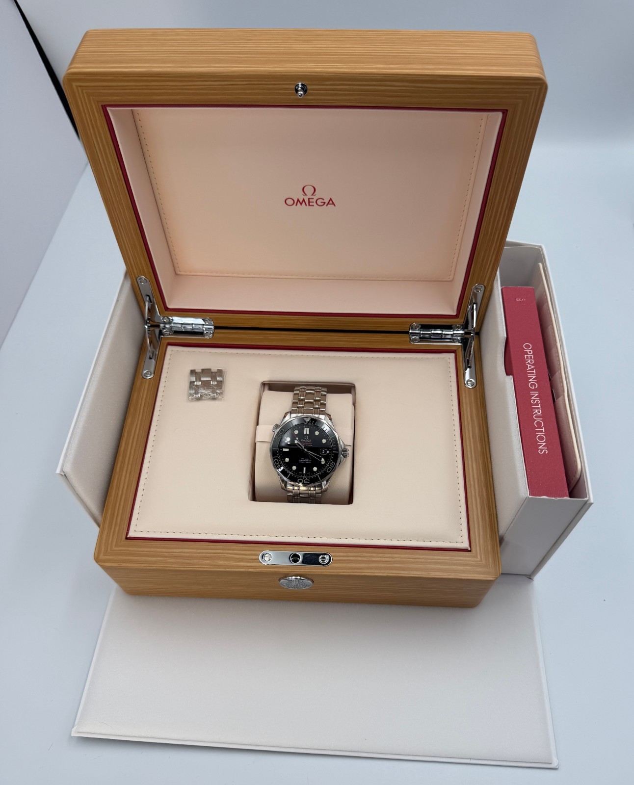 Omega Seamaster Diver 300M 212.30.41.20.01.003 Black Dial Full Set Box Papers