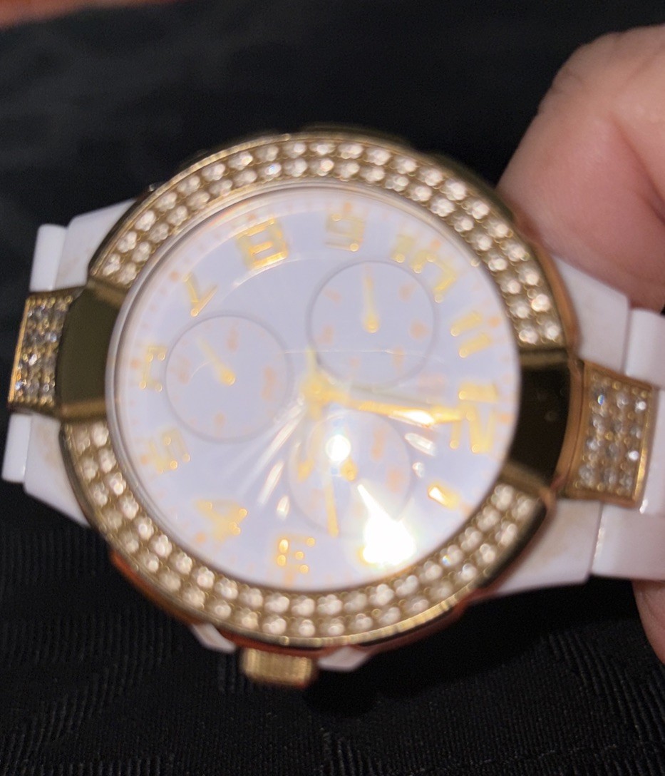 GUESS Watch U11623L1 White Polycarbonate GoldT & Crystals Battery Options-Read