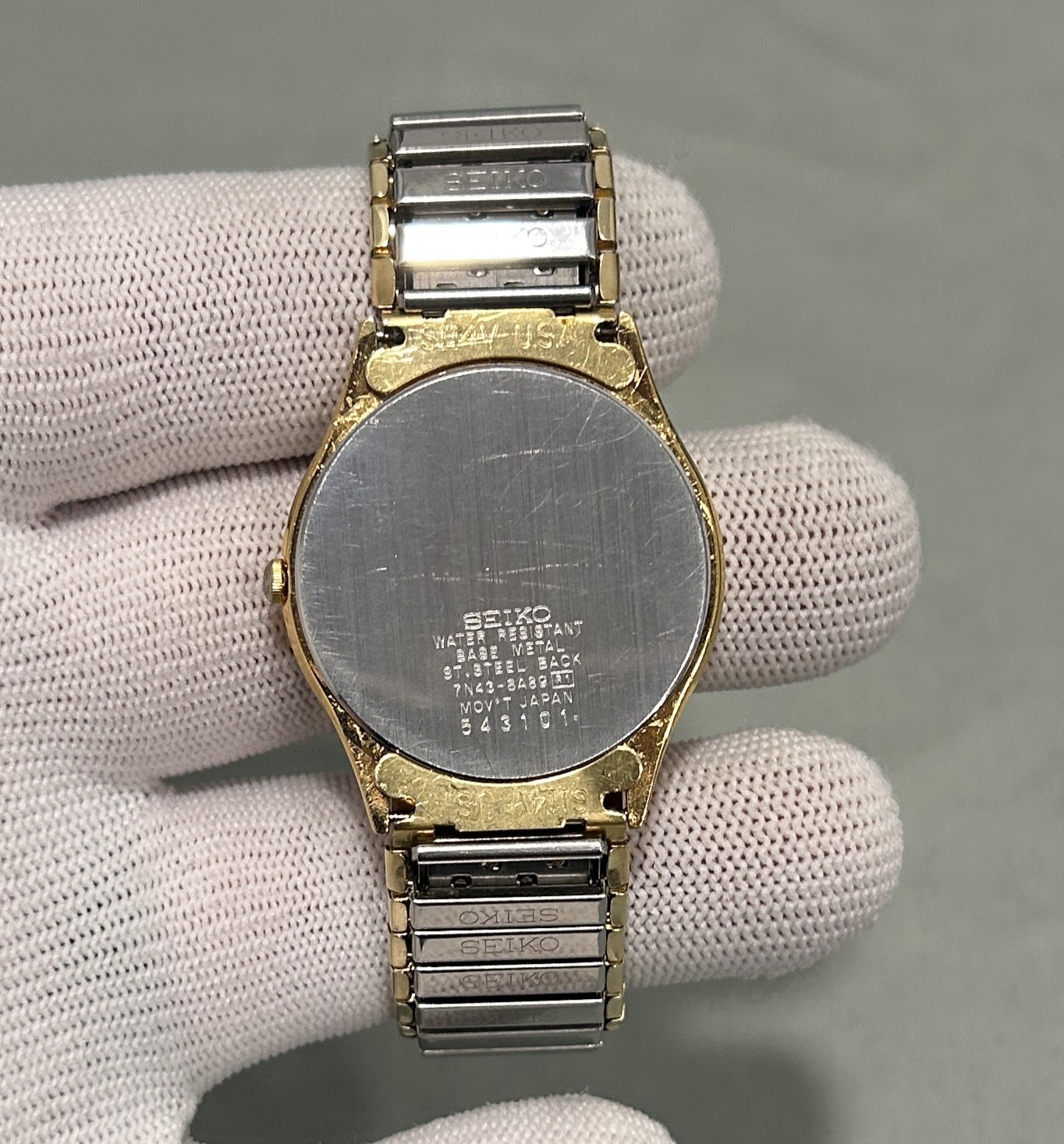 Vintage Seiko 7N43-8A89 Quartz Watch Champagne Dial Day Date Gold Tone Runs
