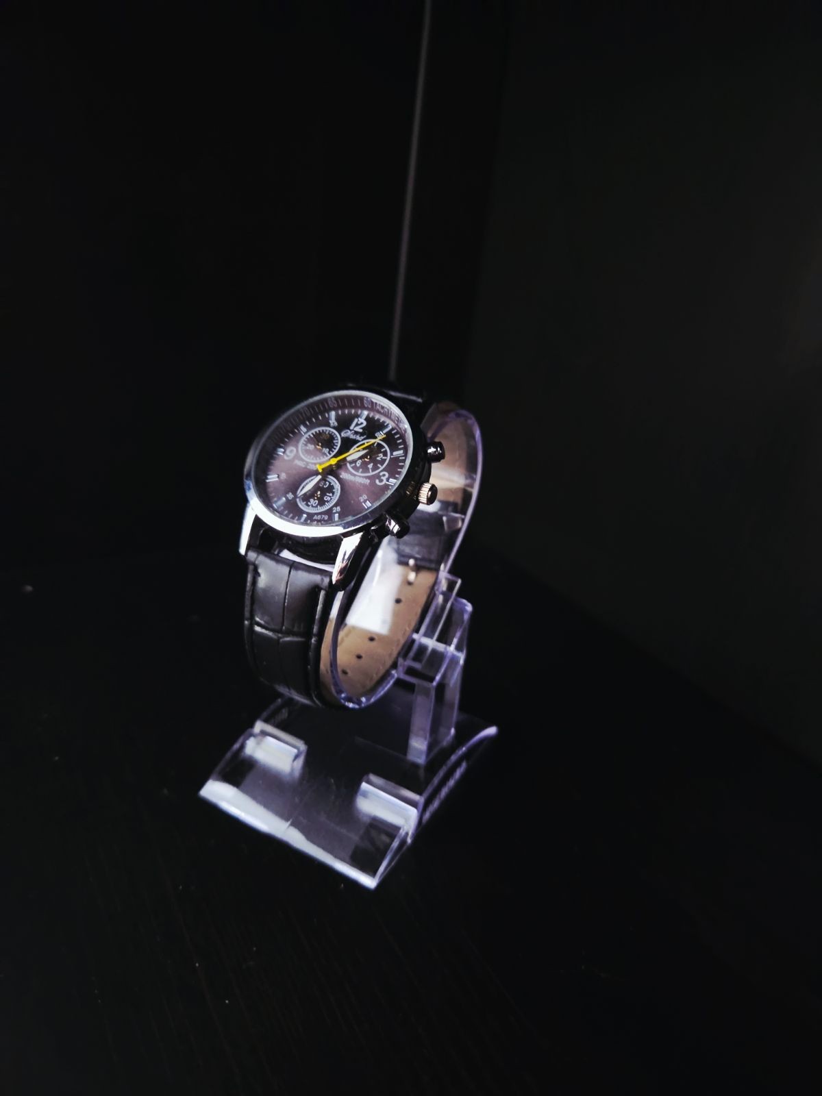 Men’s Quartz Chronograph Style Watch Black Dial Black Leather Strap