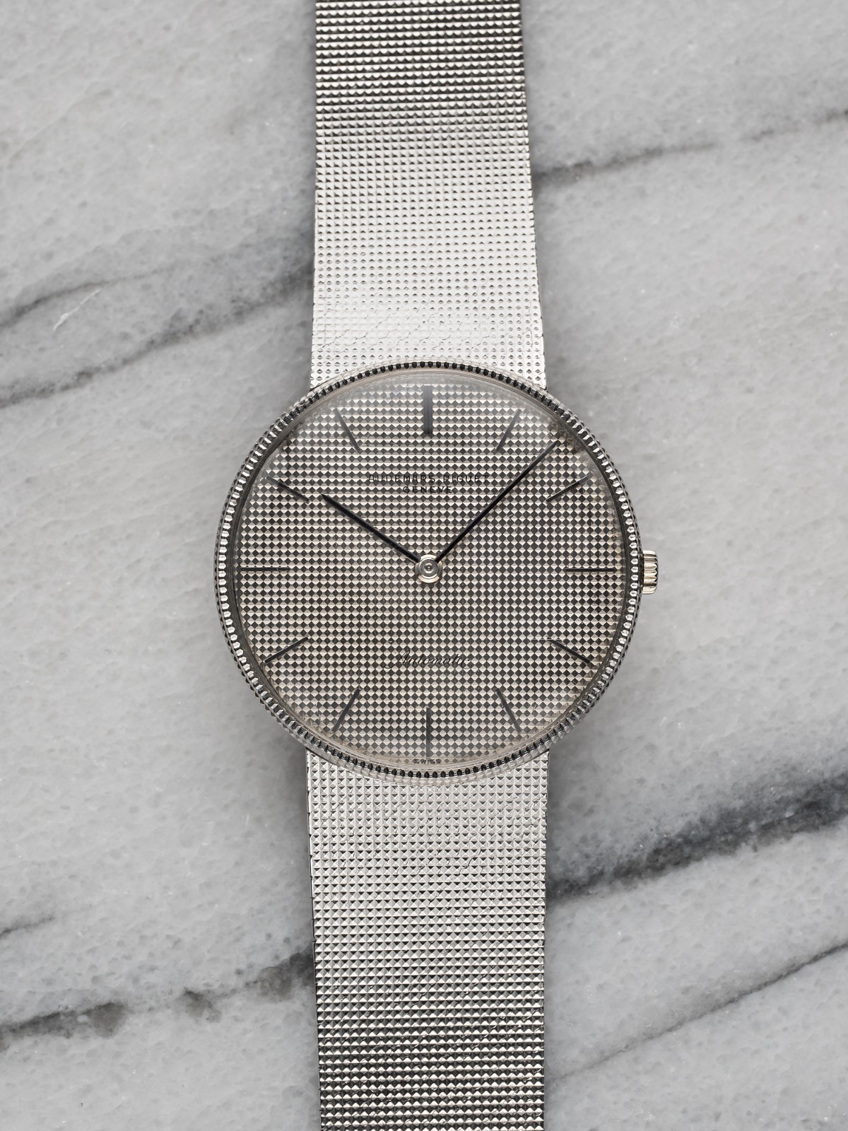Vintage Audemars Piguet 80s 18K White Gold Automatic Silver Hobnail Dial 34mm