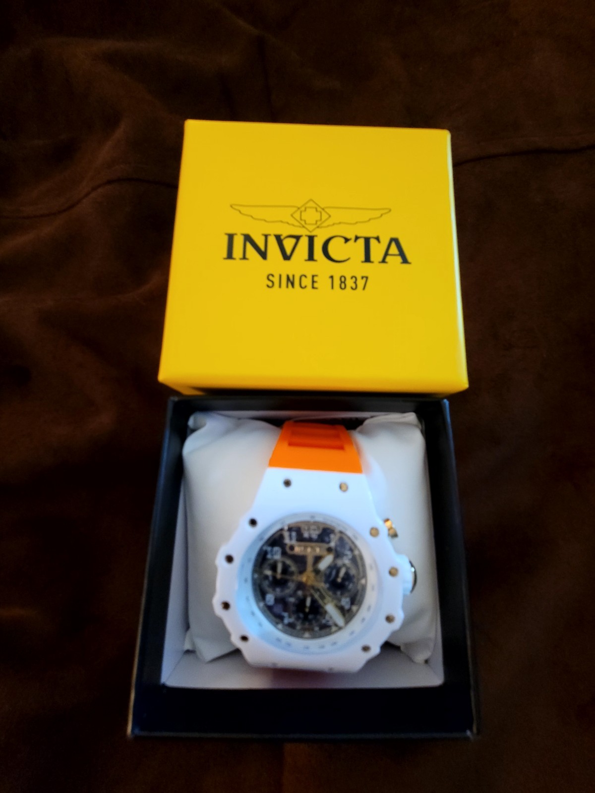 Invicta Men’s Chronograph Quartz Watch Tachymeter Black Dial Orange Strap Box