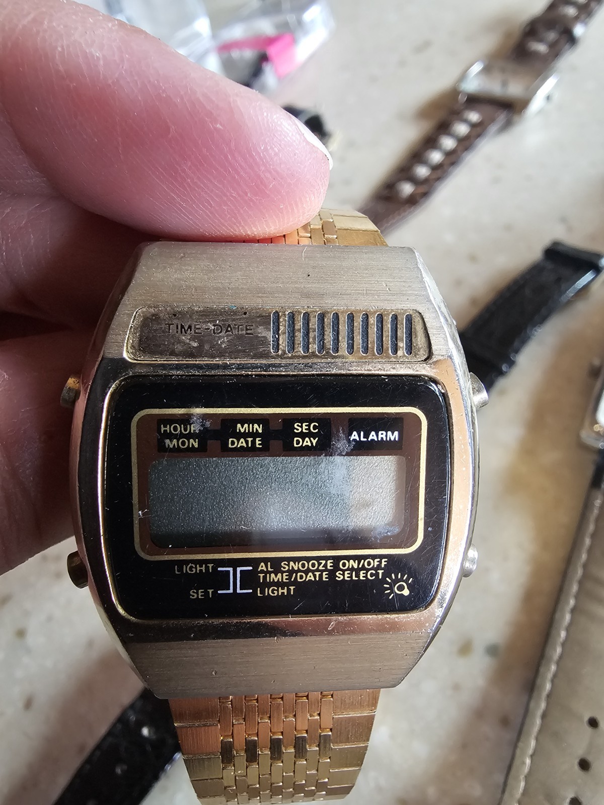 Watch Repair Lot – Assorted Men’s & Women’s Watches for Parts/Repairs