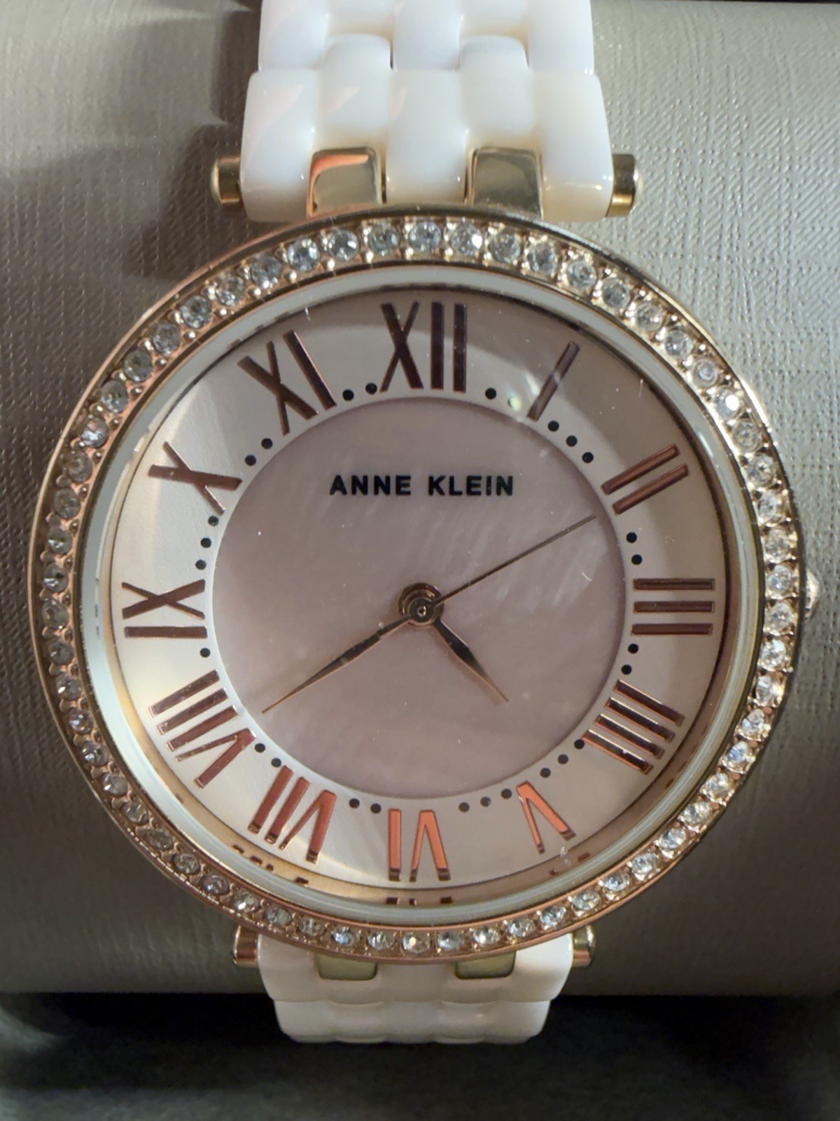 Anne Klein AK/2189 White Ceramic Rose Gold Crystal Watch Mother of Pearl Unteste
