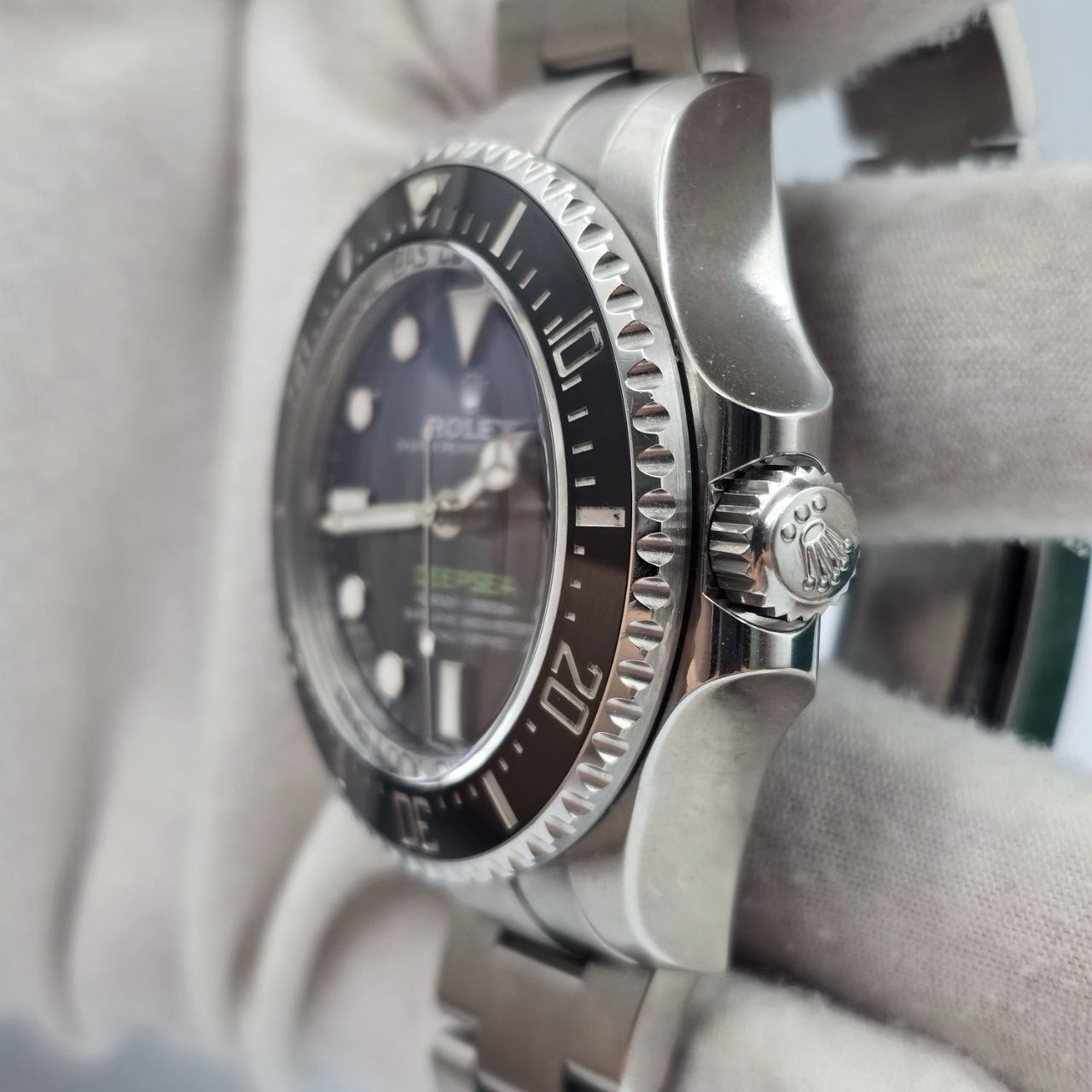 2024 PAPERS Rolex Sea-Dweller Deepsea James Cameron Blue 44mm 136660 BOX