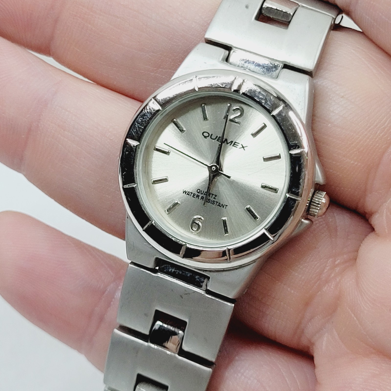 Vintage Quemex Watch Silver Tone Quartz Movement Working Folding Clasp 7″