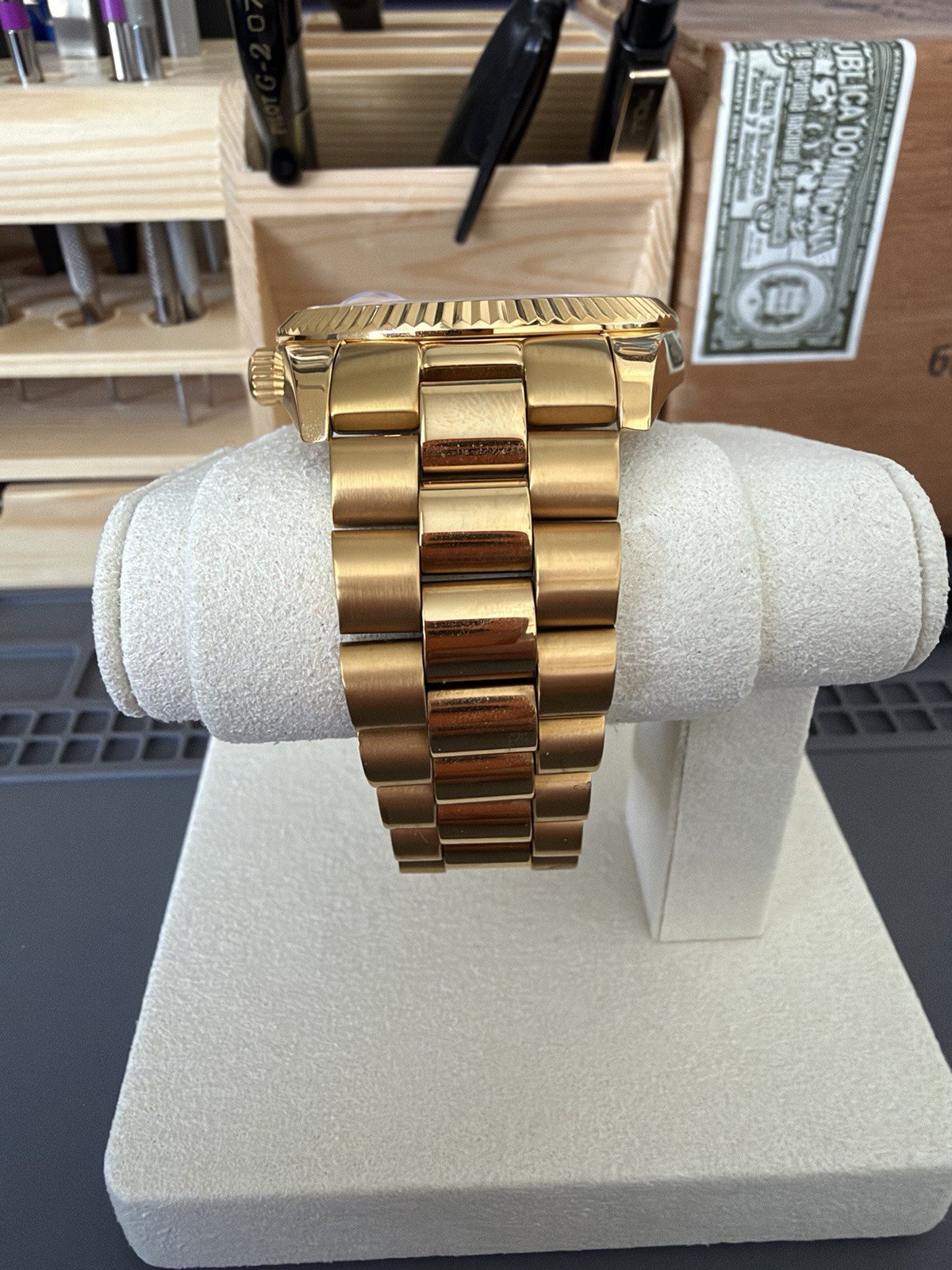 CADISEN Automatic Men’s Watch Gold Dial Day-Date 100m SS Bracelet 40mm