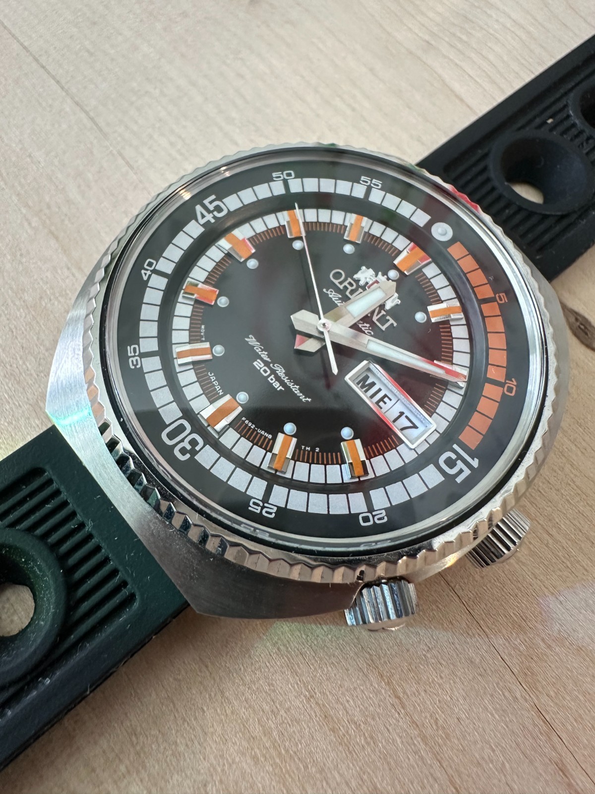NEW Orient Neo Classic, Automatic, 200M